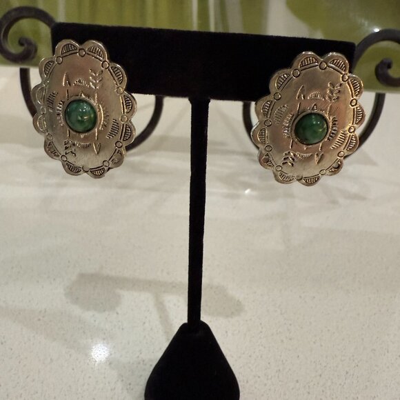 Artisan Scalloped Edge Metallic Post Earrings - Picture 7 of 8